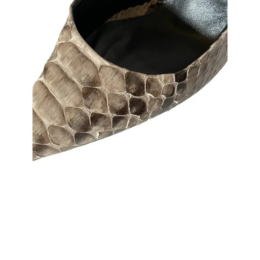 Burberry Otis Pelham 110 Python Snakeskin Platform Pumps EU 40 US‎ 10 Stone 4.5”